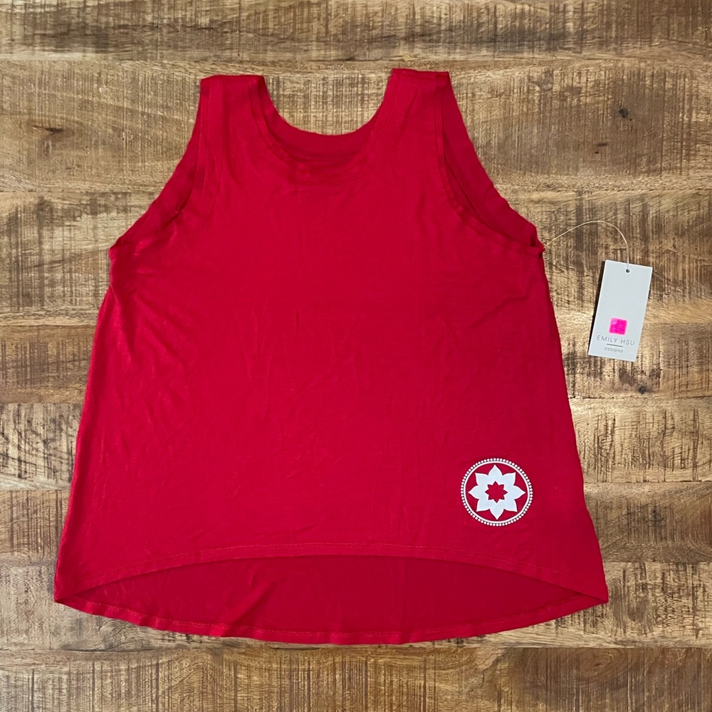 NWT Club Pilates Emily Hsu Motion Tank